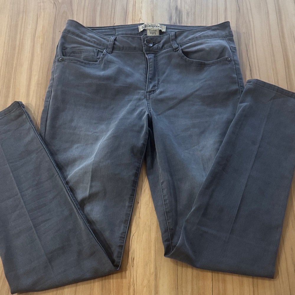 Democracy Women's Charcoal Skinny Jeans size 10